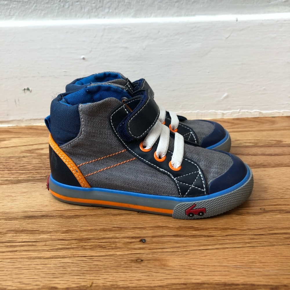See Kai Run high top sneakers size 7.5